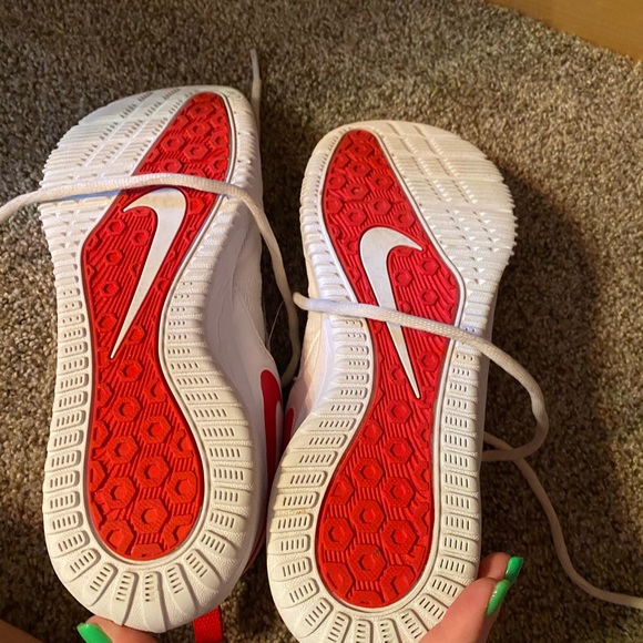 Nike volleyball shoes - Picture 2 of 6